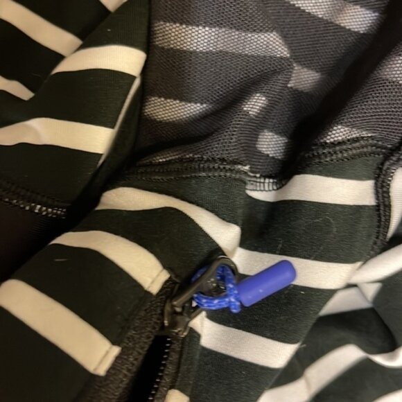 Ivivva by lululemon athletic cropped leggings size 14 - Picture 8 of 8